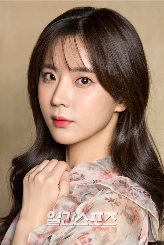 김지은