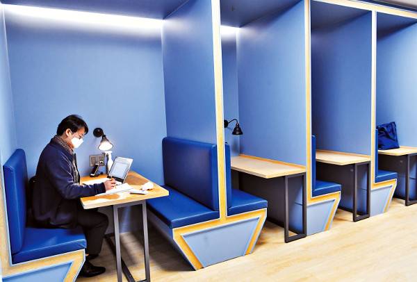 교회가 지역 주민들에게 개방하는 독서실 모습. 신석현 인턴기자