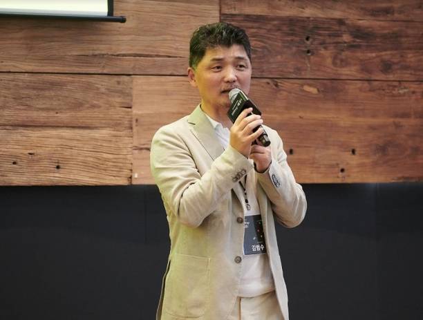 카카오는 김범수 의장이 이끄는 ESG 위원회를 신설하고 증오발언 근절을 위한 원칙을 만들었다. [사진=카카오]