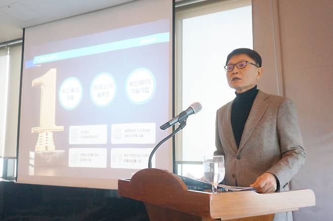 SoluM CEO Jun Sung-ho speaks at a press briefing in Seoul on Wednesday. (SoluM)