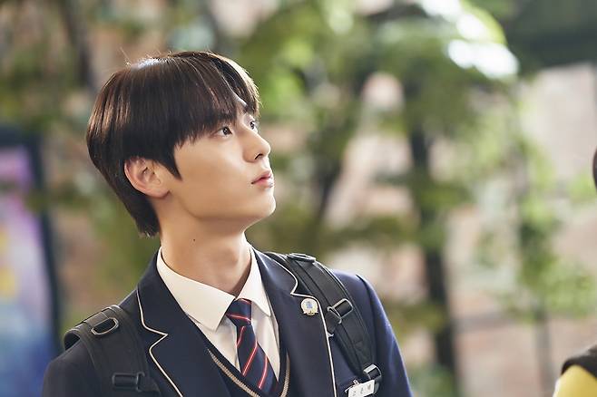 그룹 뉴이스트 황민현 /사진=플레이리스트