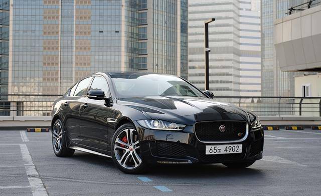 재규어 XE S 3.0 SC