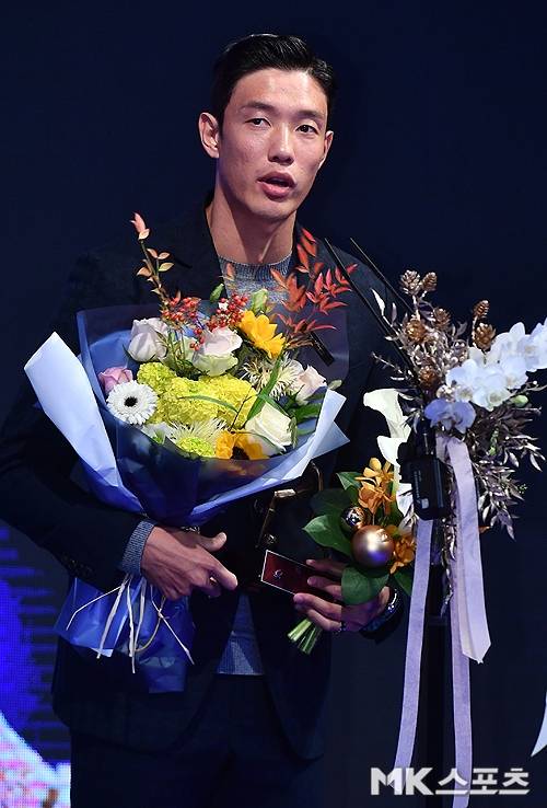 홍정호는 2020시즌 K리그1 베스트11 수비수 부문을 수상했다. 사진=MK스포츠 DB