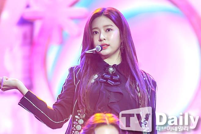 아이즈원 김민주 악플러 공무원 채용 의혹