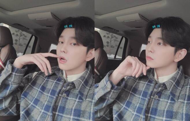 Actor Yoon Kyun-sang shares the latest on warm-hearted Beautiful looksOn the 14th, Yoon Kyun-sang posted a picture on his Instagram with a hashtag called # Yoon Sang.In the photo, Yoon Kyun-sang poses in the background of the car; dressed in a checked-patterned jacket, he snipped at the womans heart, sporting white skin and sculptural featuresFurthermore, he laughed as if he was conscious of some inconveniences, adding that he was X during driving, parking status O, drivers seat X, car alone O, waiting O, head O.Meanwhile, Yoon Kyun-sang is currently appearing on TVN Fresh Arrangement.