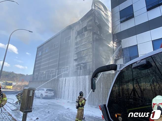 화재현장.(부산소방재난본부 제공) © 뉴스1