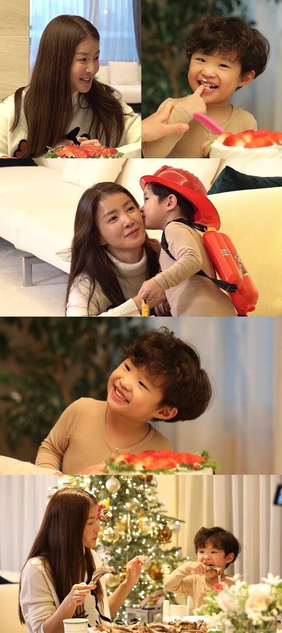 배우 이시영이 MBC '전지적 참견 시점'에서 아들을 공개했다./사진제공=MBC '전지적 참견 시점'