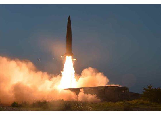 2019년 7월 26일 북한 조선중앙통신은 김정은 위원장 참관하에 북한판 이스칸데르급 미사일로 불리는 신형 단거리미사일을 발사했다고 보도했다./연합뉴스