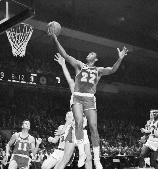 사진=엘진 베일러 공식 인스타그램