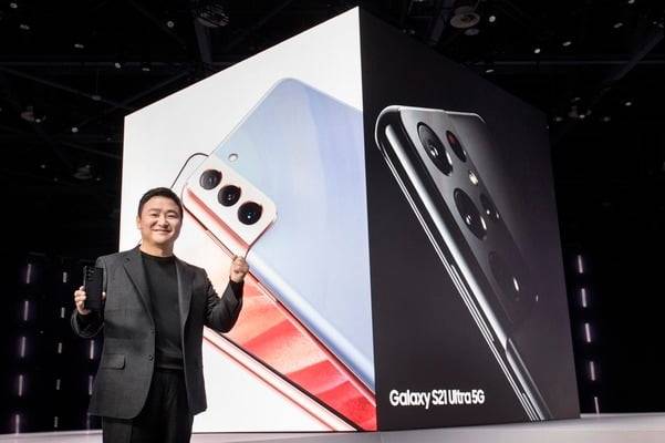 지난 15일 열린 삼성전자 갤럭시S21 언팩(신제품 공개 행사)에서 노태문 무선사업부장이 신제품을 소개하고 있다. 사진제공=삼성전자