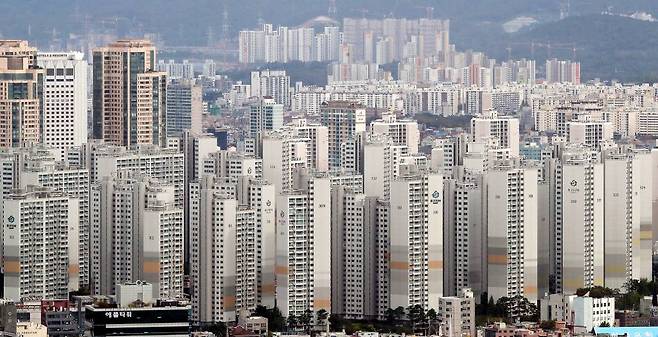 서울 송파구 일대 아파트 전경/사진= 김창현 기자