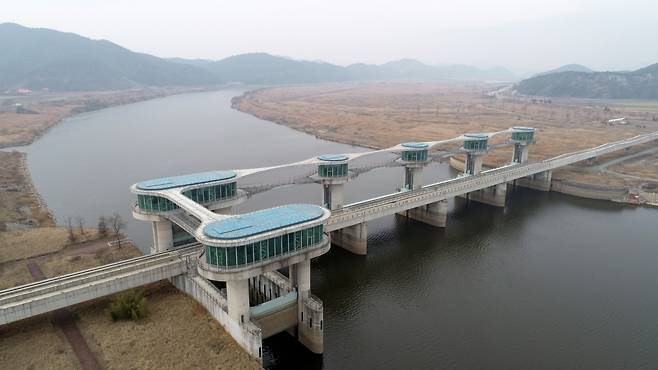 영산강 죽산보 모습./김영근 기자