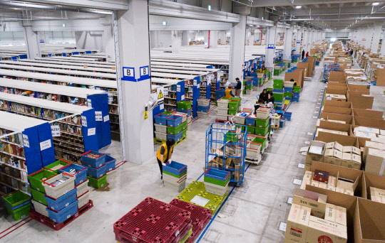 쿠팡이 동탄 물류센터 근로자 사망 사건에 대해 해명했다. 사진은 쿠팡의 한 물류센터 전경. <쿠팡 뉴스룸>