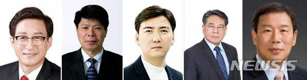 [세종=뉴시스](왼쪽부터)성선제 변호사, 이성용 세종시당 부위원장, 정근보 전 국회의원 보좌관, 정원희 세종시 도농융합연구원장, 최민호 중앙당 정책위원회 부의장.