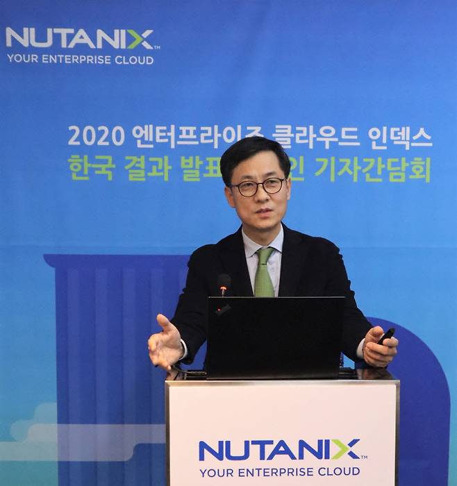 김종덕 뉴타닉스코리아 사장이 20일 온라인으로 열린 기자간담회에서 엔터프라이즈 클라우드 인덱스 등에 관해 발표하고 있다. 뉴타닉스 제공