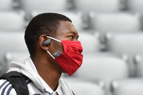 바이에른 뮌헨 수비수 다비드 알라바의 차기 행선지가 미궁 속에 빠졌다. /사진=로이터