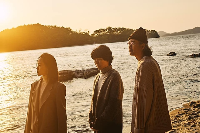 1월 29~31일에 열릴 예정이었던 밴드 자우림의 콘서트 '잎새에 적은 노래'가 결국 취소됐다. 자우림 공식 페이스북