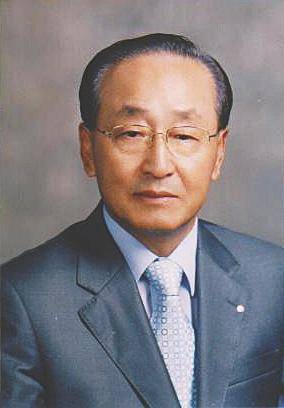 김충한 설문걸장학재단 이사장