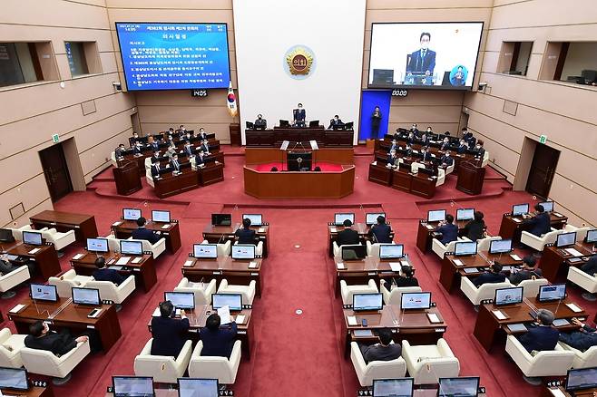 경남도의회 임시회 본회의 [경남도의회 제공. 재판매 및 DB 금지]