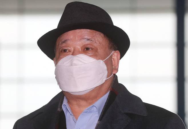 강창강창일 신임 주일대사가 22일 오전 인천국제공항 2터미널에서 부임지인 일본으로 출국하고 있다.(사진=연합뉴스