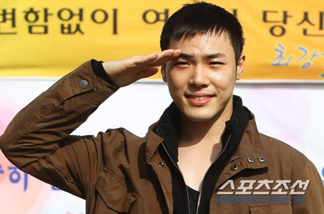 휘성 군입대 당시. 사진=스포츠조선DB