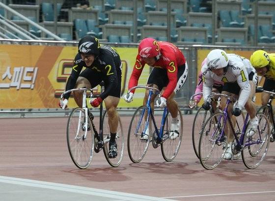 올해 정종진과 황인혁의 자존심 대결을 눈길을 모은다.