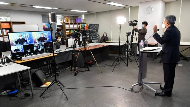 KWMA 대표회장인 주승중 목사가 22일 화상회의 플랫폼 줌으로 ‘신임 사무총장 재선거를 위한 속회’를 진행하고 있다. 신석현 인턴기자