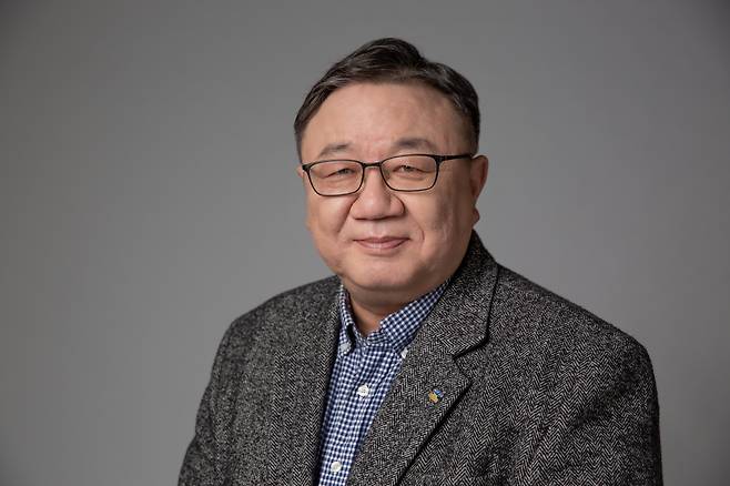 강 헌 대표이사