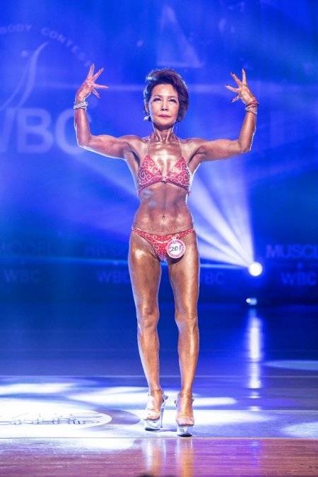 지난달 4일 경기 과천에서 열린 제24회 WBC 피트니스 오픈 월드 챔피언십 피규어 38세 이상부에서 포즈를 취하고 있는 임종소 씨. 임종소  씨 제공.