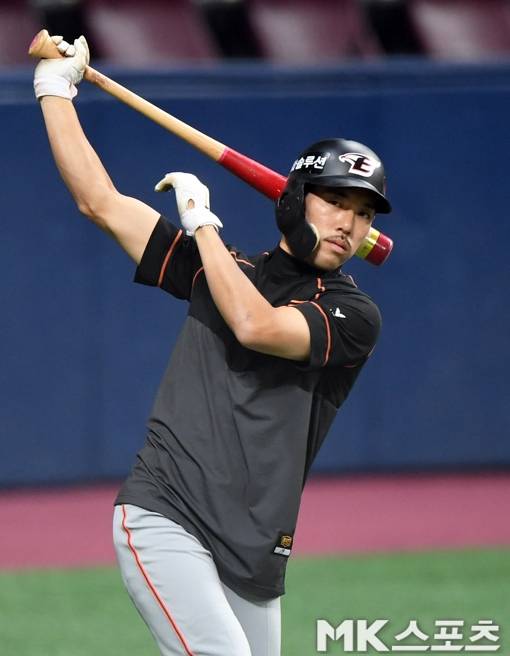 이용규가 홍원기 신임 감독의 신뢰를 받고 있다.       사진=MK스포츠 DB