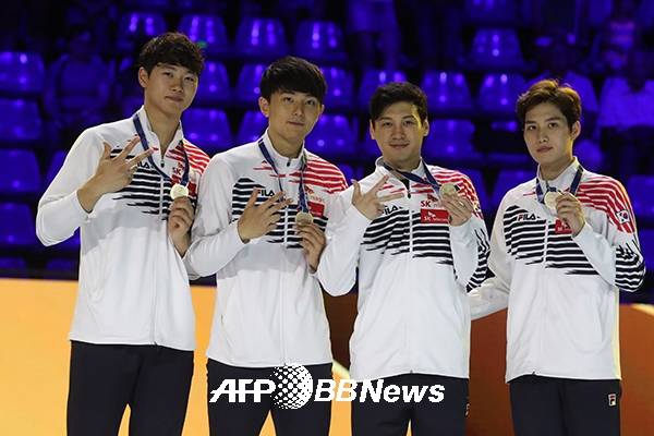 2019년 세계선수권대회 우승 당시 사브르팀 멤버들. 오상욱-하한솔-구본길-김준호(왼쪽부터). ⓒAFPBBNews = News1