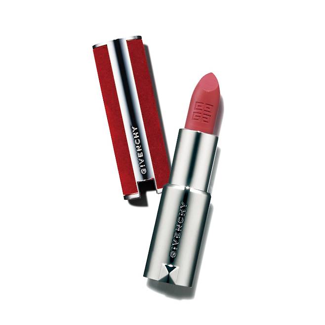 지방시 뷰티 르 루즈 딥 벨벳 N27 루즈 앙퓨제 4만8천원 벨벳 립에 입덕하게 만드는 매트 립스틱계의 찐 오브 찐템! 크리미한 질감으로 발리면서 입술을 실키하게 감싸고, 누디한 장밋빛 컬러가 세련된 분위기를 완성한다.