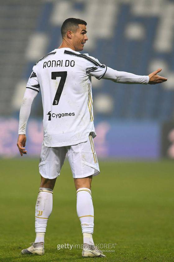지난 21일 이탈리아 슈퍼컵 나폴리전 개인 통산 760호골 고지에 오른 호날두. 게티이미지