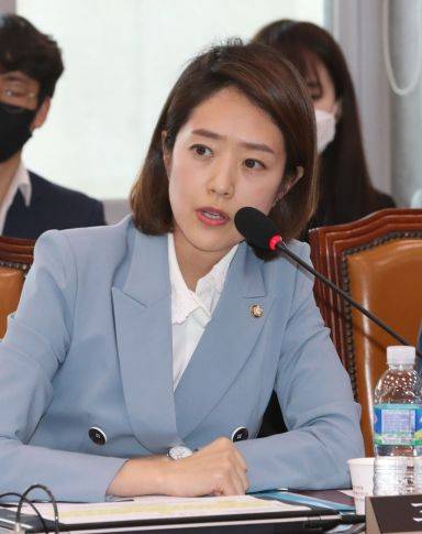 고민정 더불어민주당 의원. [이미지출처=연합뉴스]