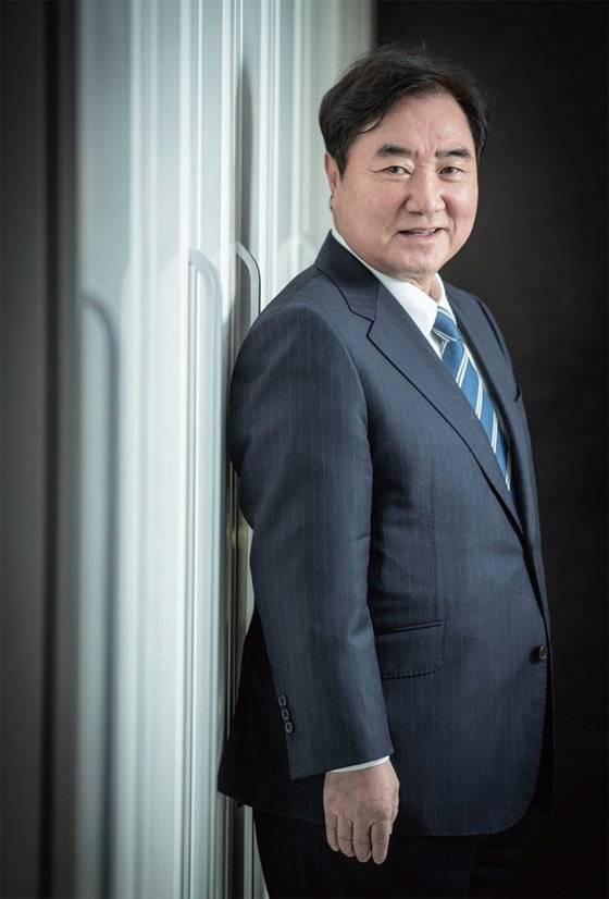 이석현 전 국회부의장은 “국민 통합을 이뤄야만 문재인 정부가 성공한 정권이 될 것”이라고 말했다.