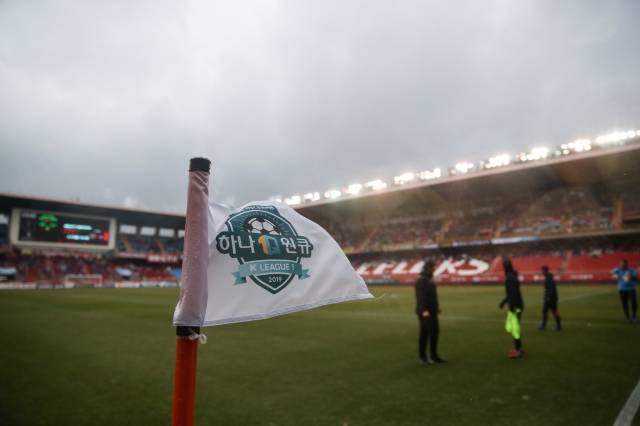 2019년 3월 10일 스틸야드에서 열린 포항 스틸러스와 상주 상무 경기 모습.  한국프로축구연맹 제공