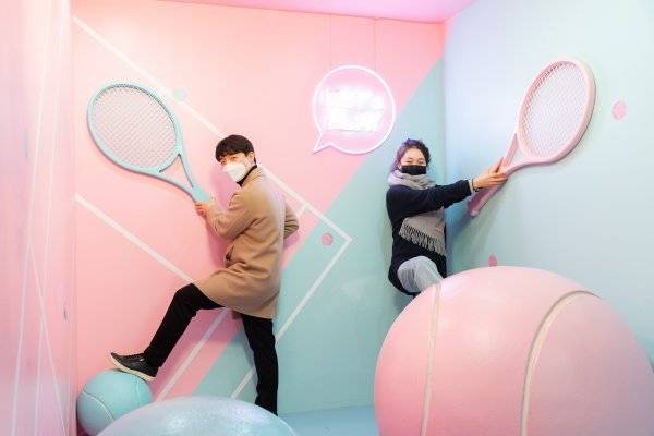 세젤예교의 테니스코트 부스