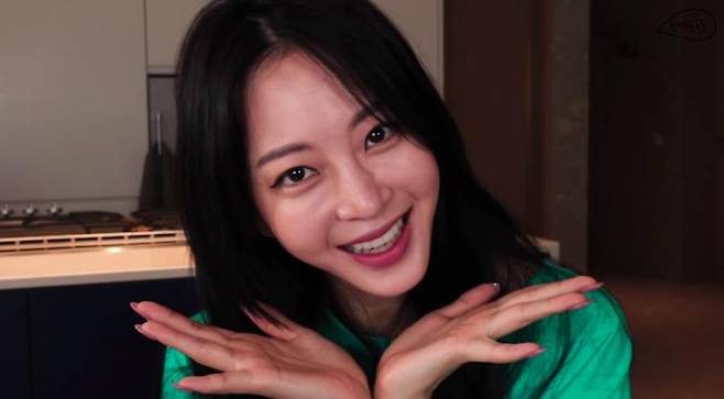 ‘한예슬 is’ 유튜브 영상 캡쳐