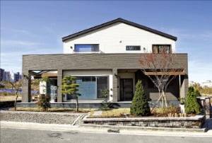 50평-박공지붕이 인상적인 화성주택