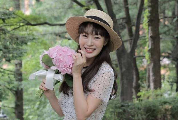 배우 배정화가 지난 6월 결혼을 기념해 촬영한 사진. 배정화 인스타그램