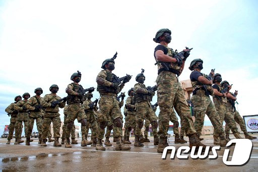 리비아통합정부(GNA) 군인들. © AFP=뉴스1