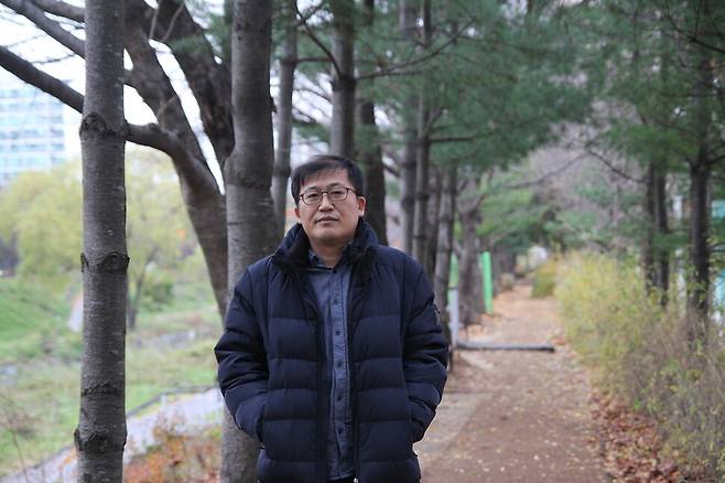연작 소설집 <성공한 사람>을 낸 작가 김종광. 박현주 제공