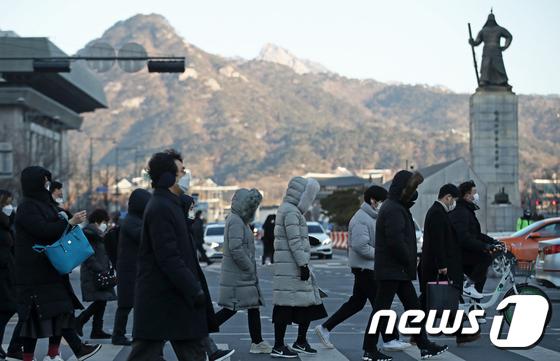 1월의 마지막날인 31일에는 밤부터 수도권 등 일부지역에서 빗방울이 떨어질 전망이다. /사진=뉴스1