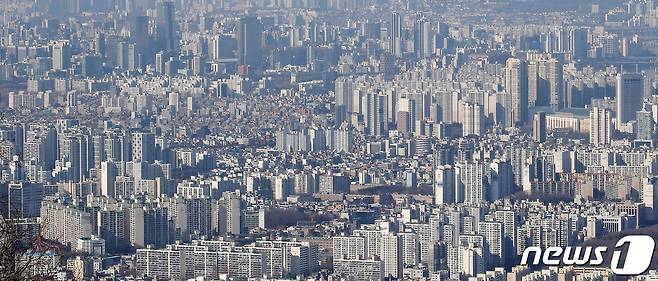 서울 시내 아파트 단지의 모습.© News1 김진환 기자