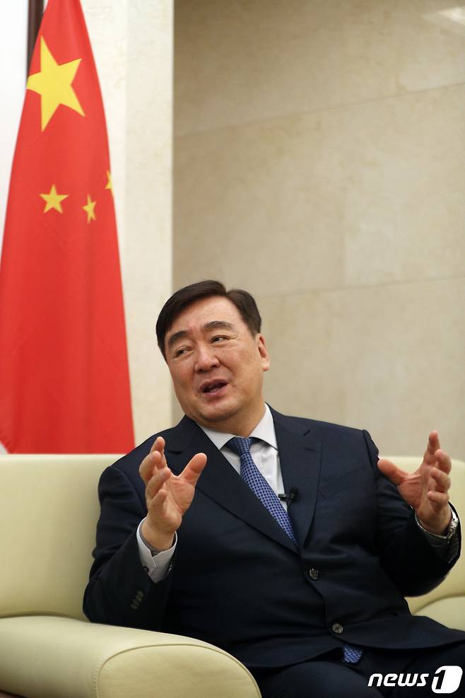 싱하이밍 주한중국대사가 27일 서울 중구 주한중국대사관에서 뉴스1과 인터뷰를 하고있다. 2021.1.27/뉴스1 © News1 황기선 기자