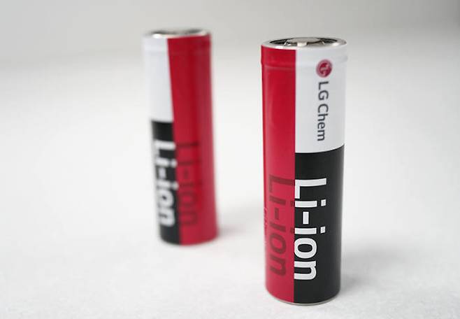 LG Chem’s cylindrical lithium-ion battery cells (LG Chem)