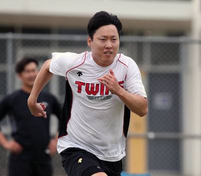 러닝 훈련을 하고 있는 LG 차우찬. LG 트윈스 제공