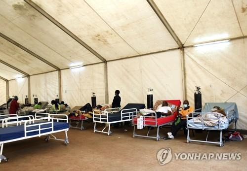 지난달 30일 말라위 퀸엘리자베스병원에 세워진 임시 코로나19 병동 [AP=연합뉴스]