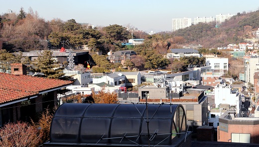 국토부는 지난 4일 공공기관 직접시행 정비사업과 역세권·준공업지역·저층 주거지를 상대로 한 도심공공주택복합사업을 추진해 2025년까지 서울 32만3000가구를 포함 전국 83만6000가구를 공급하는 계획을 발표했다. /사진=머니투데이