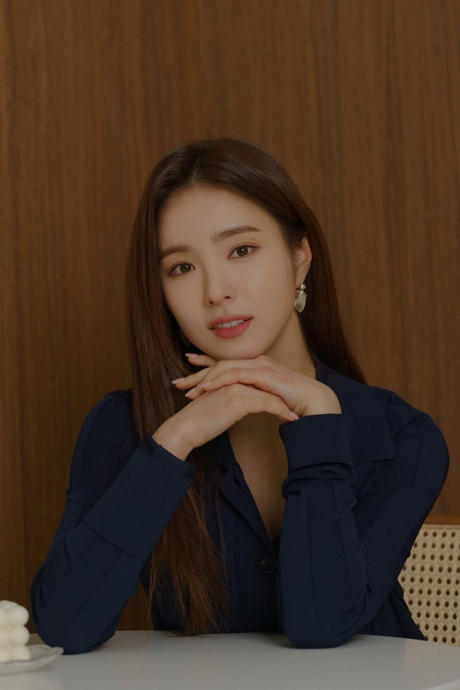 신세경